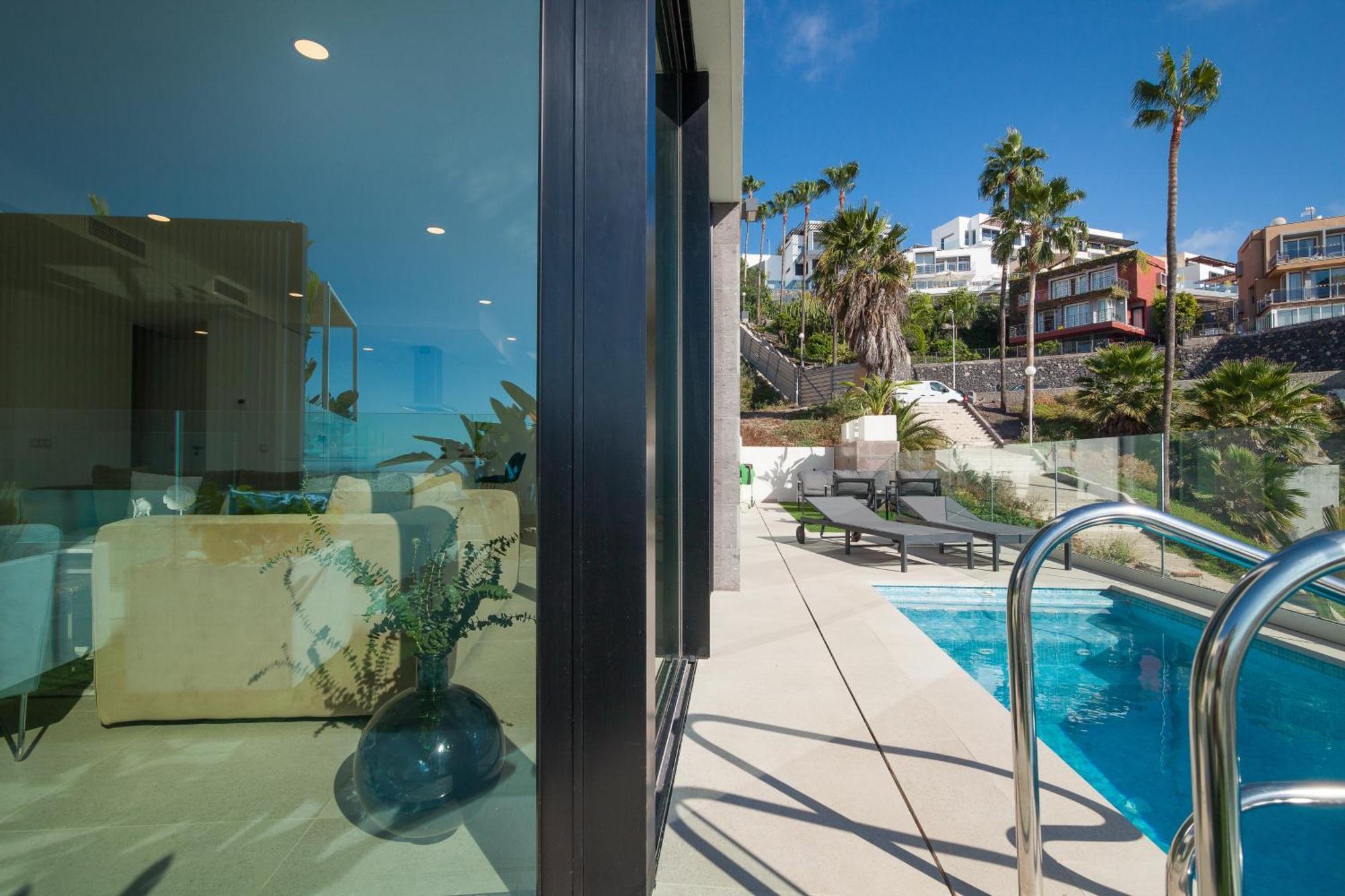 200m² New F With Private, Heated Pool And Amazing Ocean View. Villa *