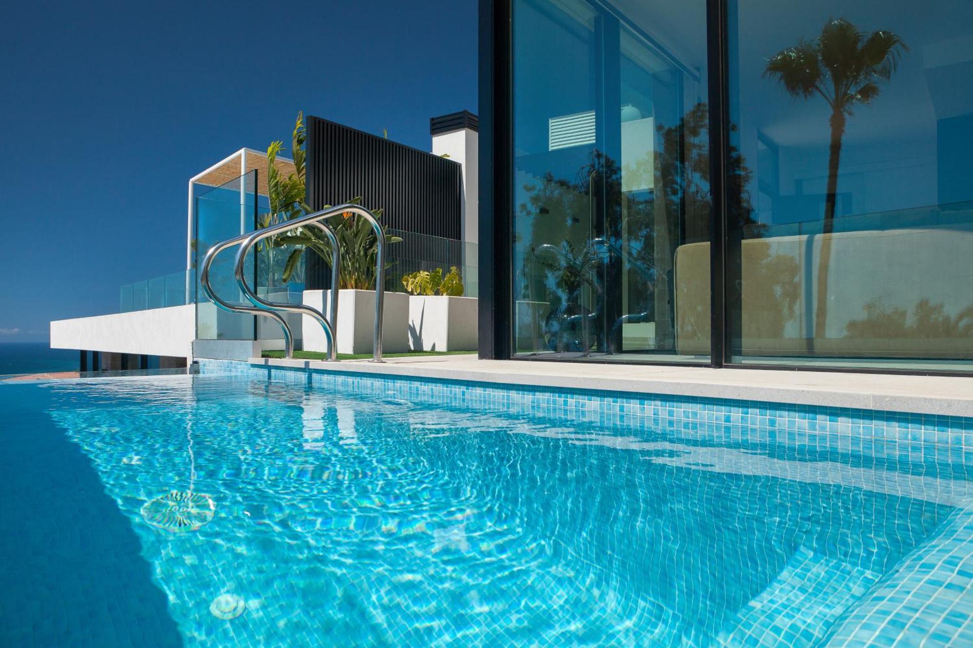 Villa 200m² New F With Private, Heated Pool And Amazing Ocean View. *